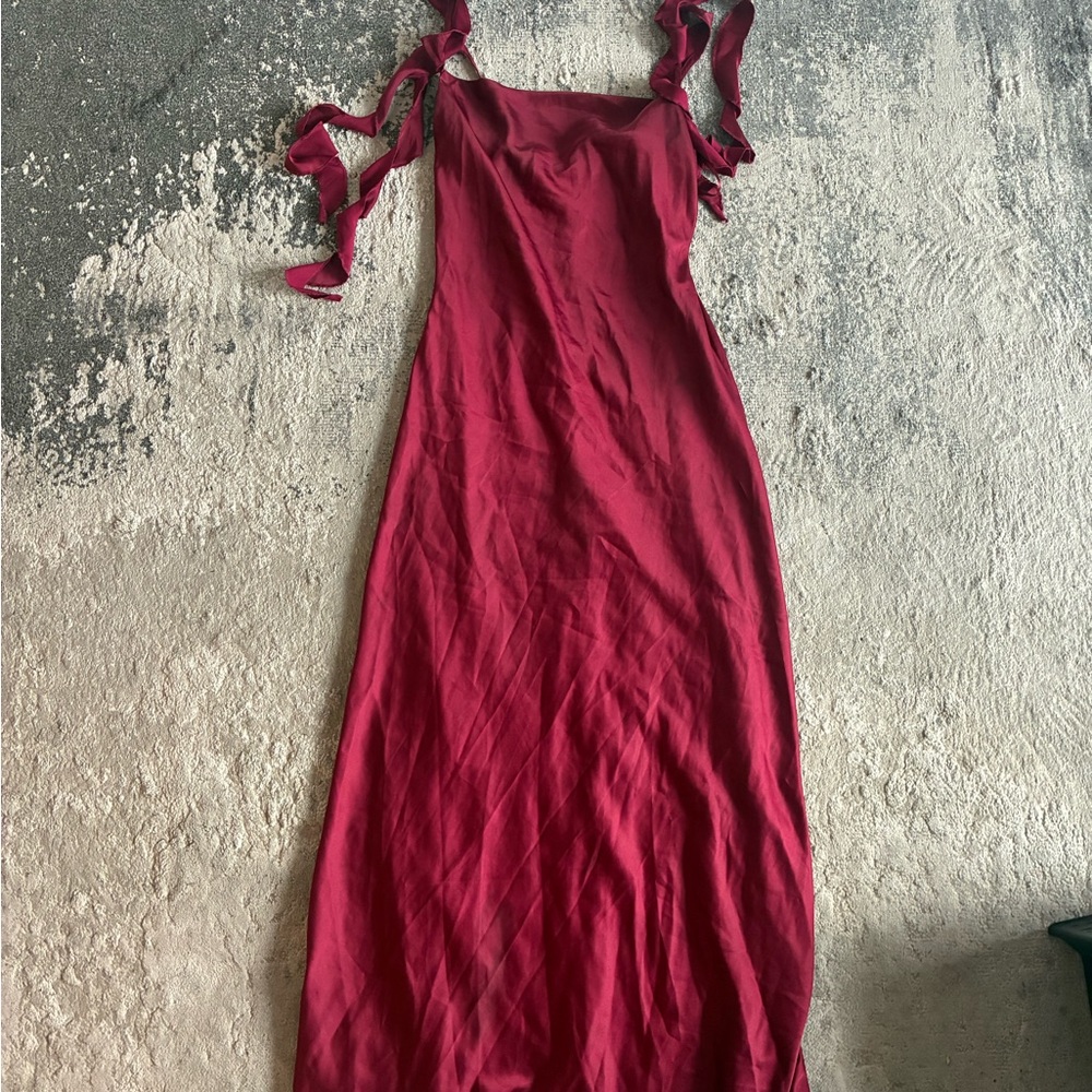 Elegant Red Sleeveless Dress